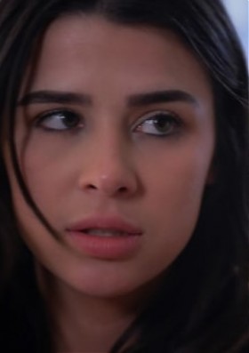 Посмотреть порно с Кайли